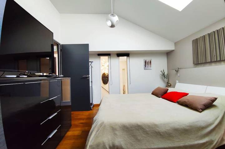 Location de vacances pour 8 personnes, avec terrasse et jardin à Montélimar - 2