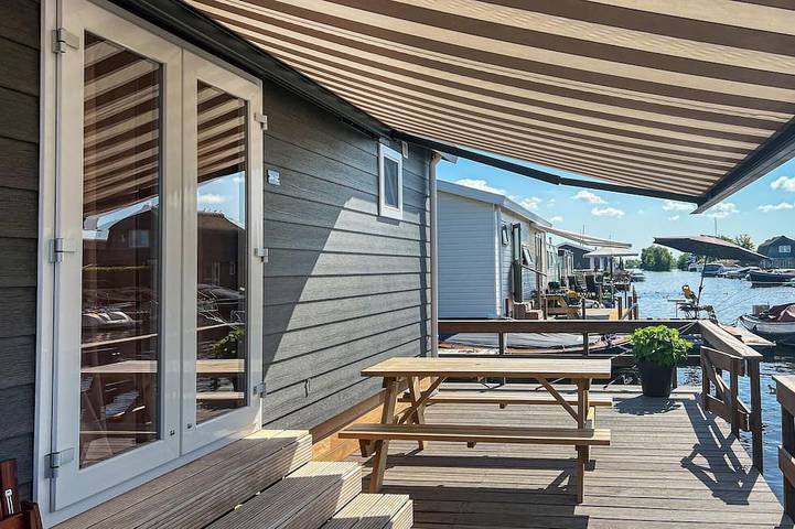 Ferienhaus für 4 Personen, mit Terrasse und Garten