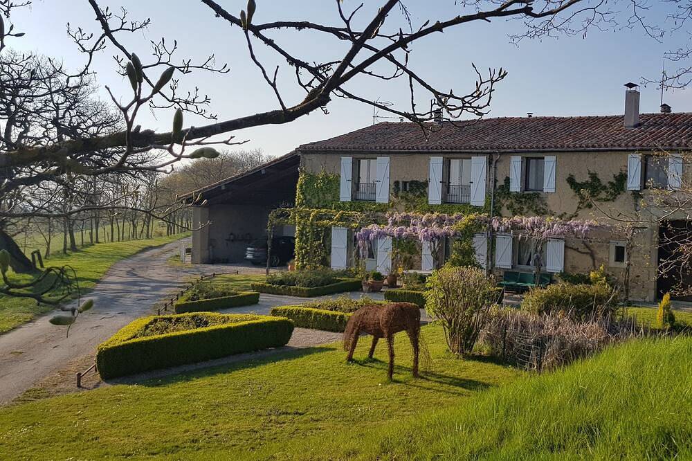 Propriété familiale de caractère de 60ha. Panorama exceptionnel sur les Pyrénées in Chalabre, Région de Limoux