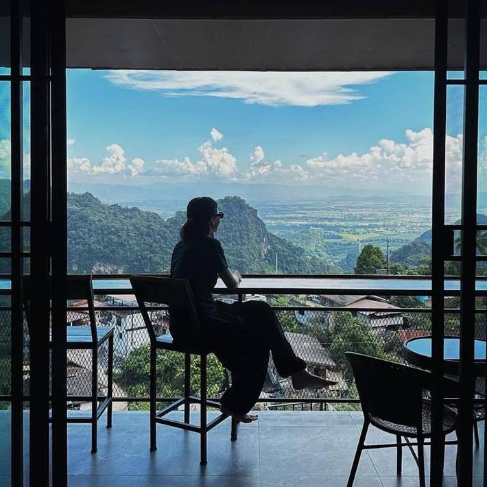 Chambre d’hôte pour 2 personnes, avec piscine ainsi que balcon et vue dans Chiang Rai - 3