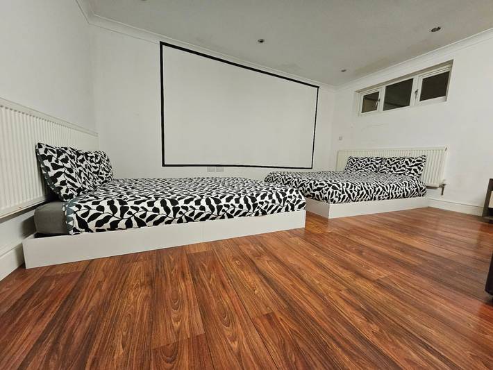 Gîte pour 12 personnes, avec jardin à Windsor - 4