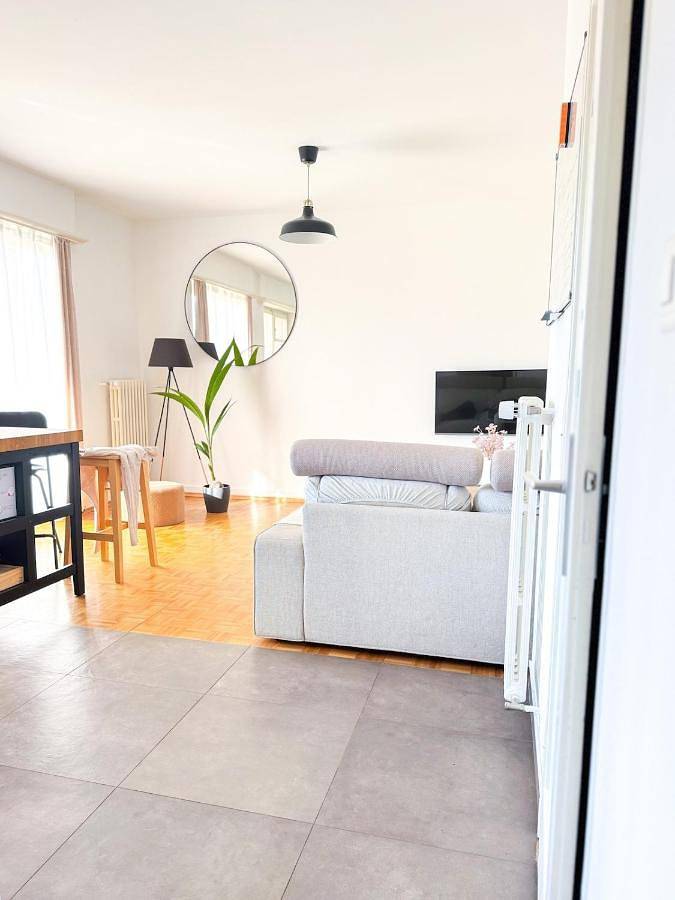 Gîte pour 2 personnes, avec vue ainsi que terrasse et vue sur le lac à Prilly - 2