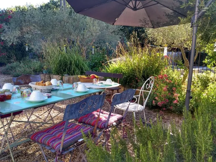 Bed and Breakfast für 4 Personen, mit Garten und Ausblick sowie Pool - 1
