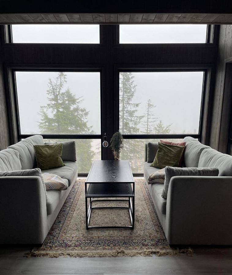 Stylish cabin at Lifjell with jacuzzi and sauna in Bø