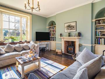 Holiday Rental for 8 People in Hemblington, Norfolk, Photo 2