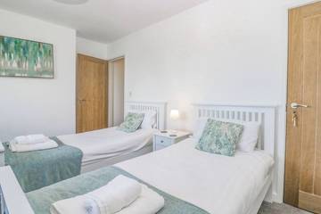 Cottage for 6 People in Barrow-in-Furness, Cumbria, Photo 4