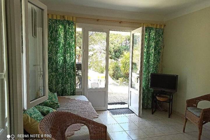 Location de vacances pour 3 personnes, avec jardin et terrasse, animaux acceptés à Carry-le-Rouet - 4