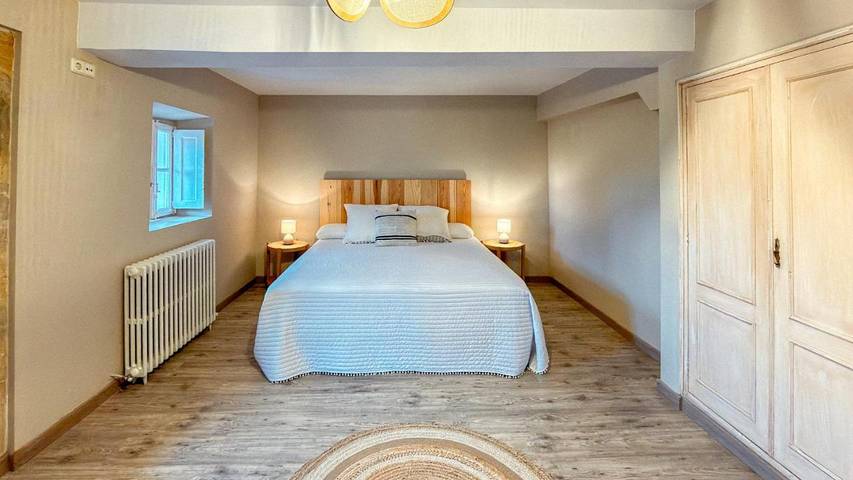 Casa rural para 4 personas, con jardín y terraza, Se admiten mascotas en Arnuero