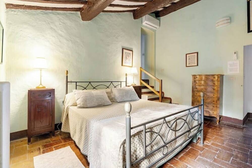 Xiii Century Tower with Private Panoramic Pool in Siena, Siena Provinz