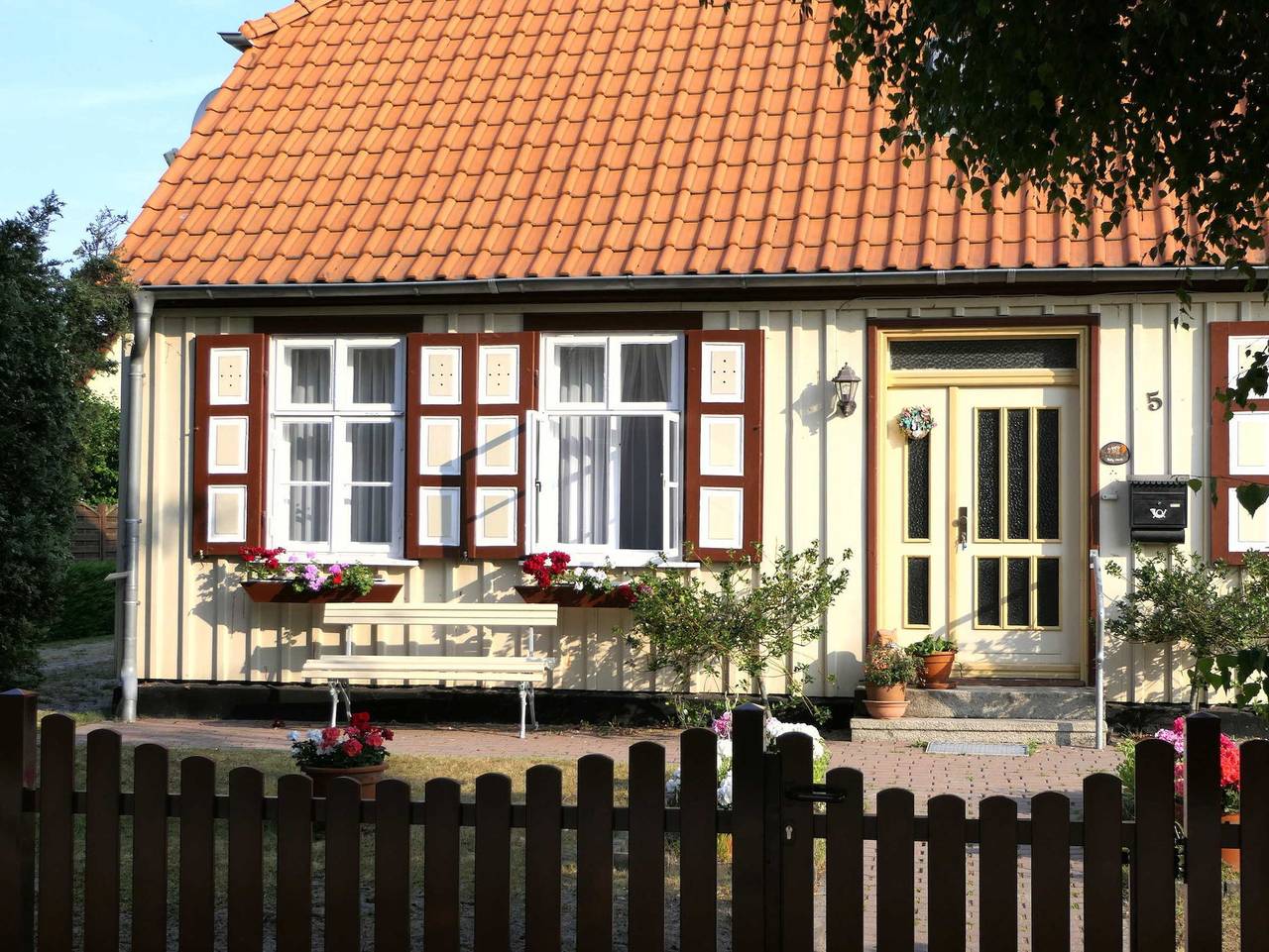Ganze Ferienwohnung, Kapitänshaus in Strandnähe - Ferienzimmer in Prerow, Fischland - Darß - Zingst
