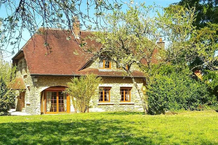 Location de vacances pour 6 personnes, avec Terrasse et Jardin à Bar-sur-Seine