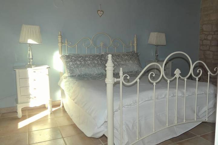 Gîte pour 4 personnes, avec jardin et terrasse à Saint-Vincent-la-Châtre - 3