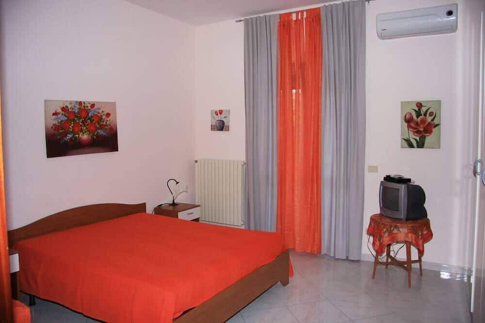 Entire apartment, Apartment/ flat - Pimonte in Pimonte, Monti Lattari