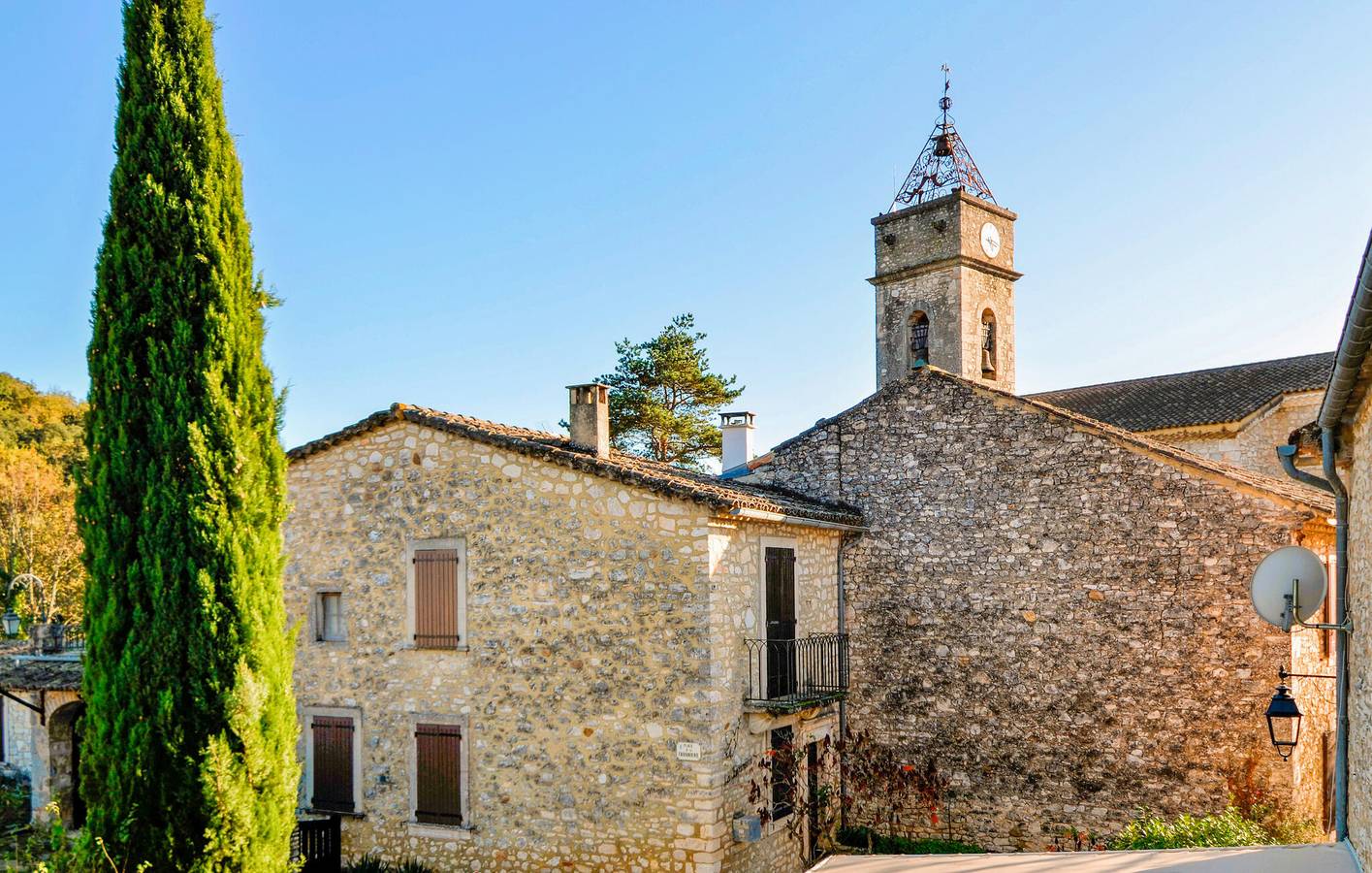 Appartement en bord de mer avec piscine et climatisation, à 1 km de la plage in Montclus, Région de Nîmes