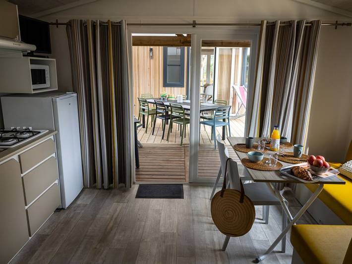 Camping pour 10 personnes, avec jacuzzi ainsi que terrasse et piscine à Saint-Jean-de-Monts - 4