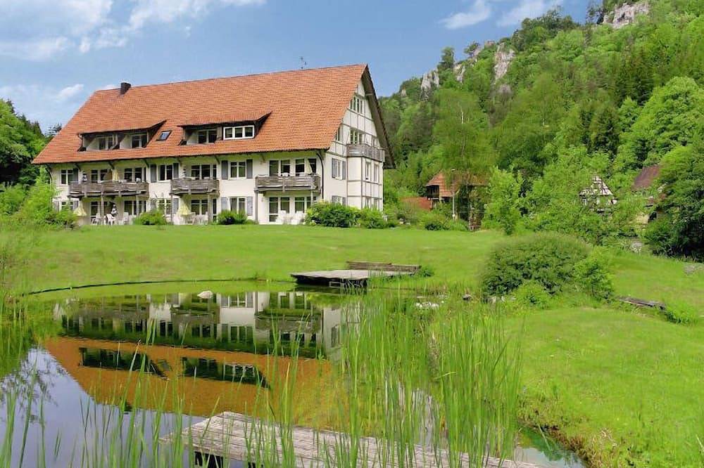 Ganze Wohnung, Apartment Heiligental mit 55 qm, 1 Schlafzimmer für maximal 4 Personen in Münsingen, Neckar-Alb