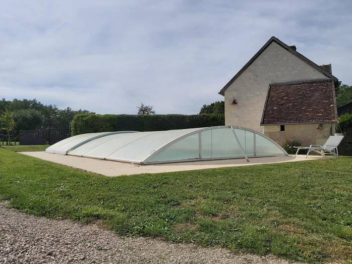 Location de vacances pour 5 personnes, avec jardin ainsi que vue et piscine à Saint-Romain-sur-Cher - 4