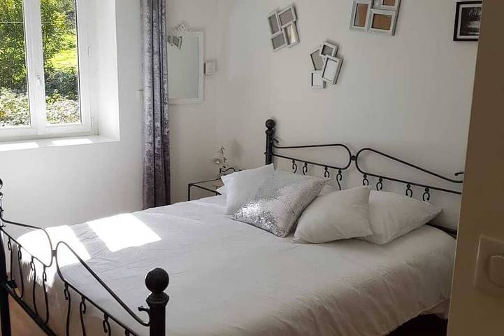 Location de vacances pour 10 personnes, avec jardin, animaux acceptés à Saint-Rambert-en-Bugey - 3