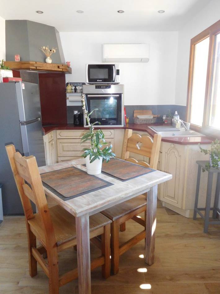 Gîte pour 2 personnes, avec jardin ainsi que jacuzzi et terrasse dans les Pyrénées-Orientales - 3