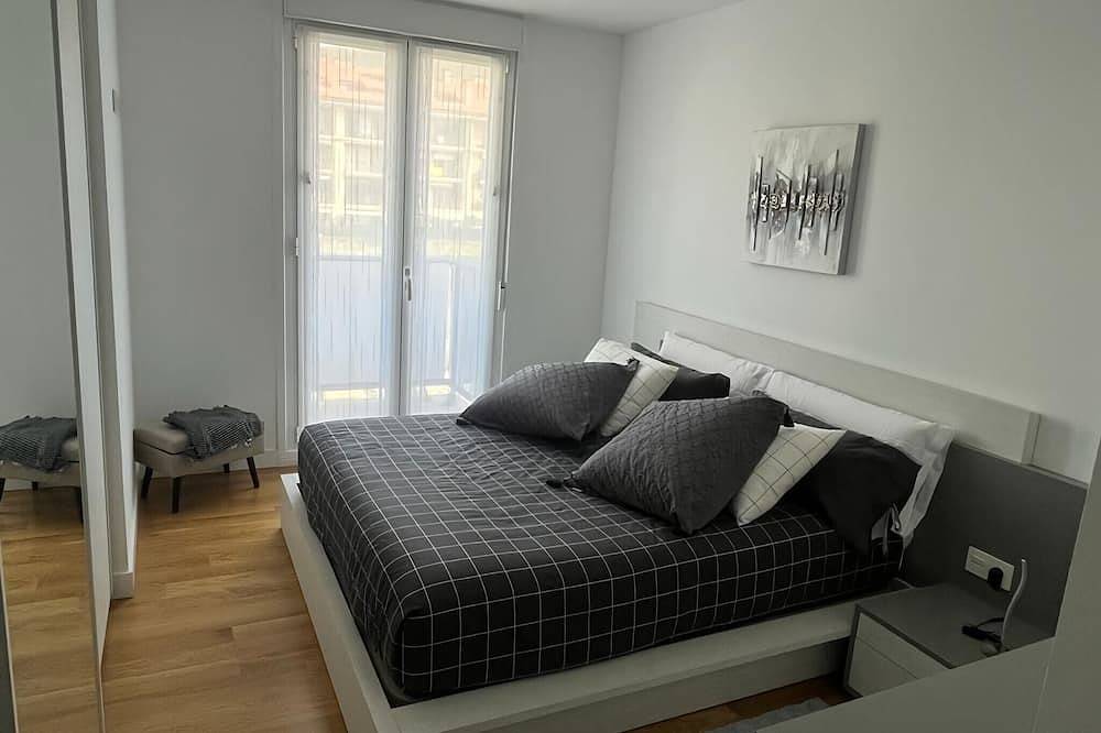 Entire apartment, Palota Apartment - Modern and cosy flat. Ideal for families by Egona in Orio, Basque Coast (Spain)