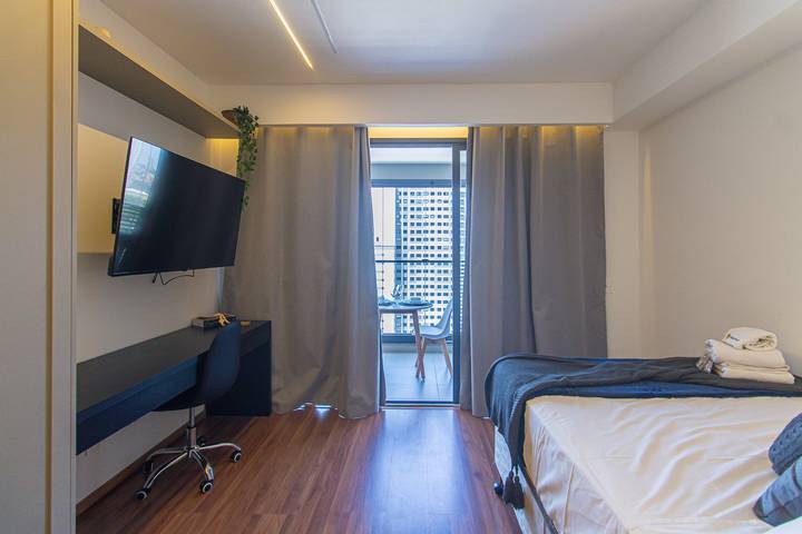 Casas e apartamentos de temporada para 2 pessoas, com piscina e balcão em Perdizes