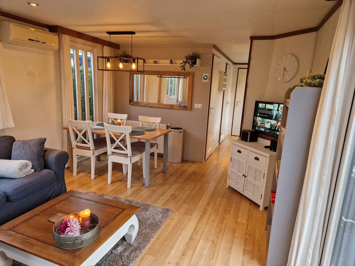 Dij114 Knus chalet met alle gemakken in bosrijke omgeving in Veluwe