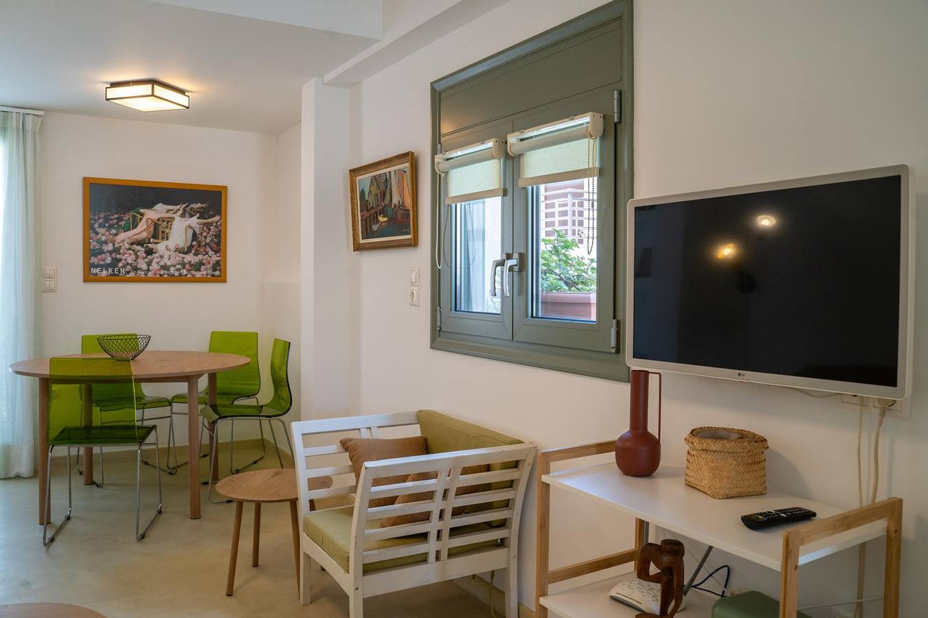 Entire apartment, Eclectic Urban Nest in Iraklio-Heraklio region