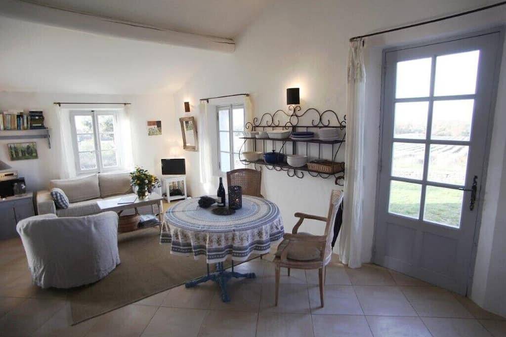 1 bedroom private vacation home in saignon in Saignon, Regionaler Naturpark Luberon