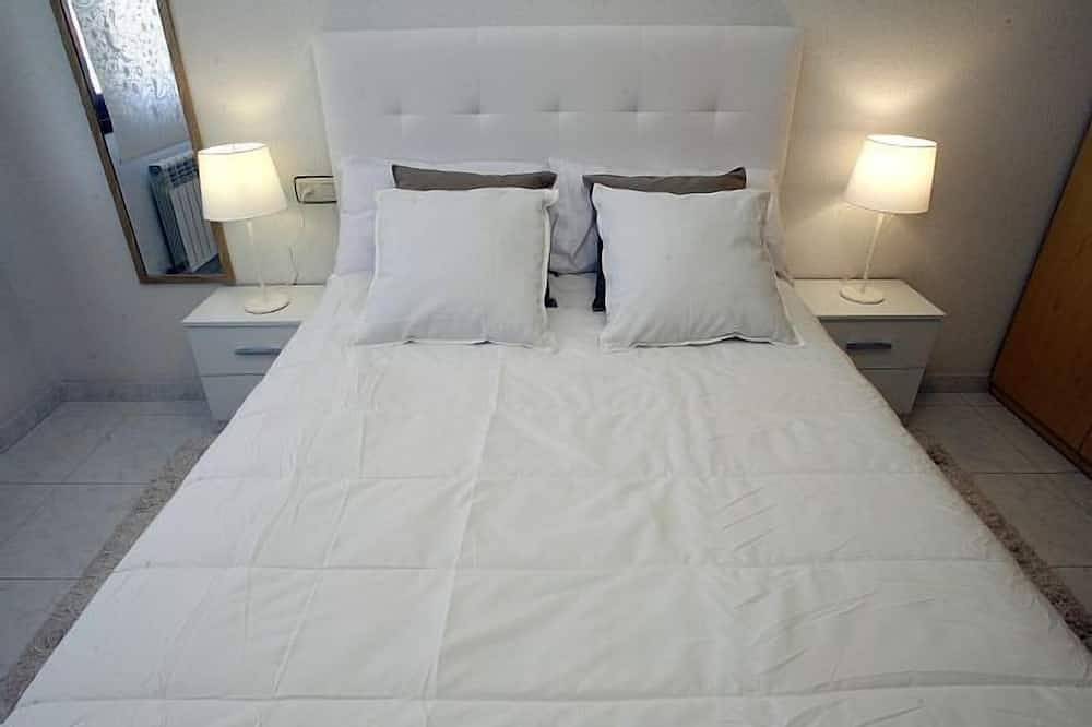 Apartamento entero, Apartamento junto al Duero en la Sierra de Urbión para 4 personas in Molinos de Duero, Provincia de Soria
