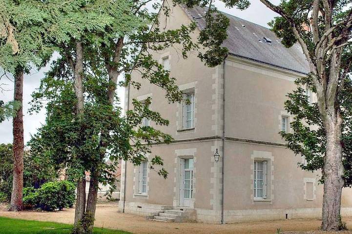Gîte pour 15 personnes, avec jardin à Yzeures-sur-Creuse