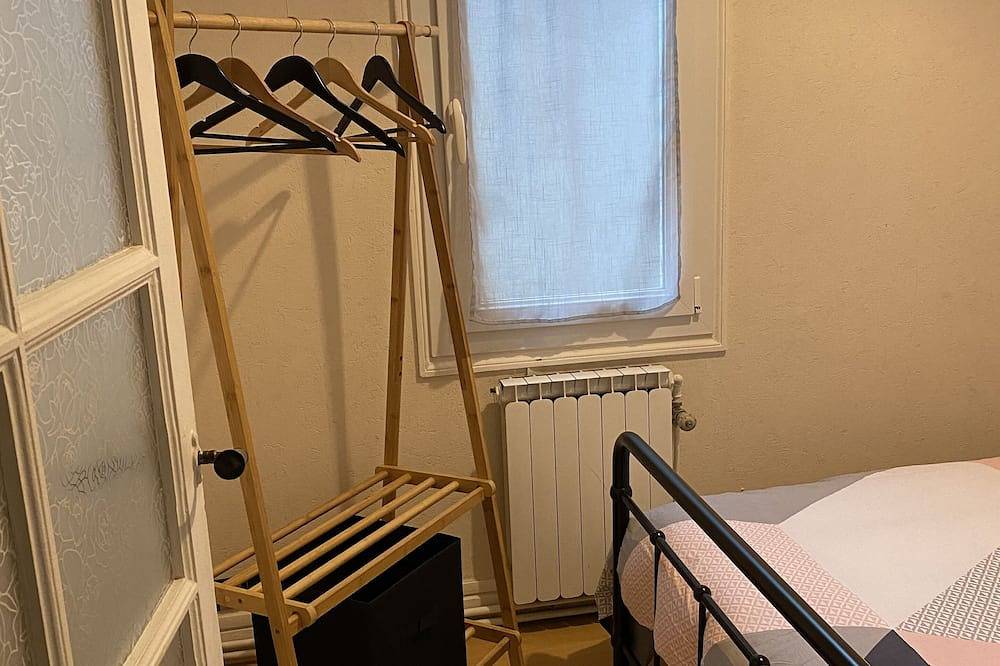 Apartamento entero, 3-room apartment (garage) in Moulins, Allier (desambiguación)