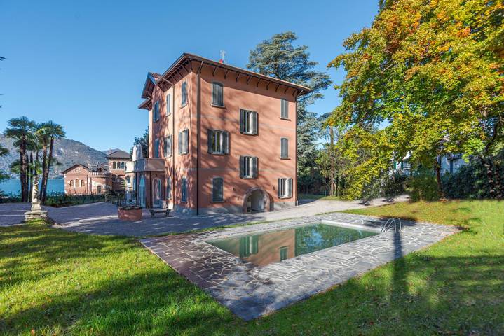 Appartement de vacances pour 2 personnes, avec Balcon/Terrasse et Jardin ainsi que Piscine et Vue sur le lac à Lierna
