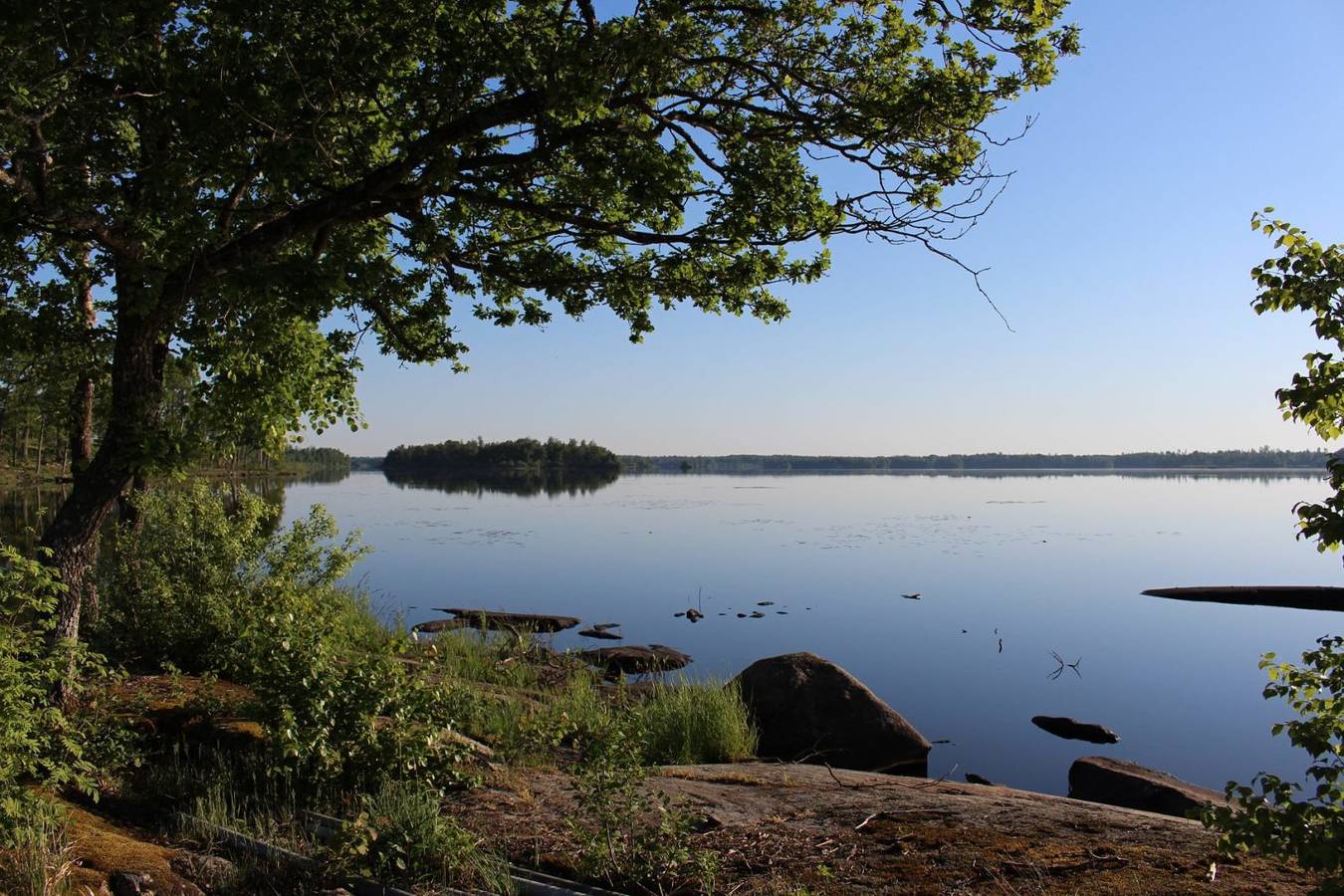 Grosses Komfort-Ferienhaus mit privatem pool , Motorboot und Seeblick in Kronoberg