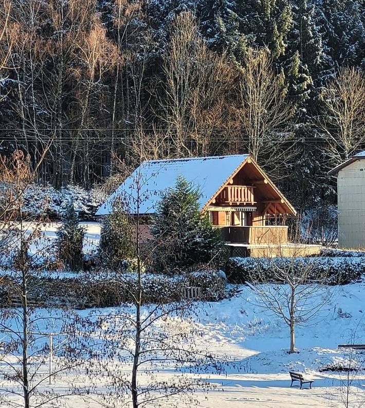 Chalet pour 6 personnes, avec jardin et vue, animaux acceptés