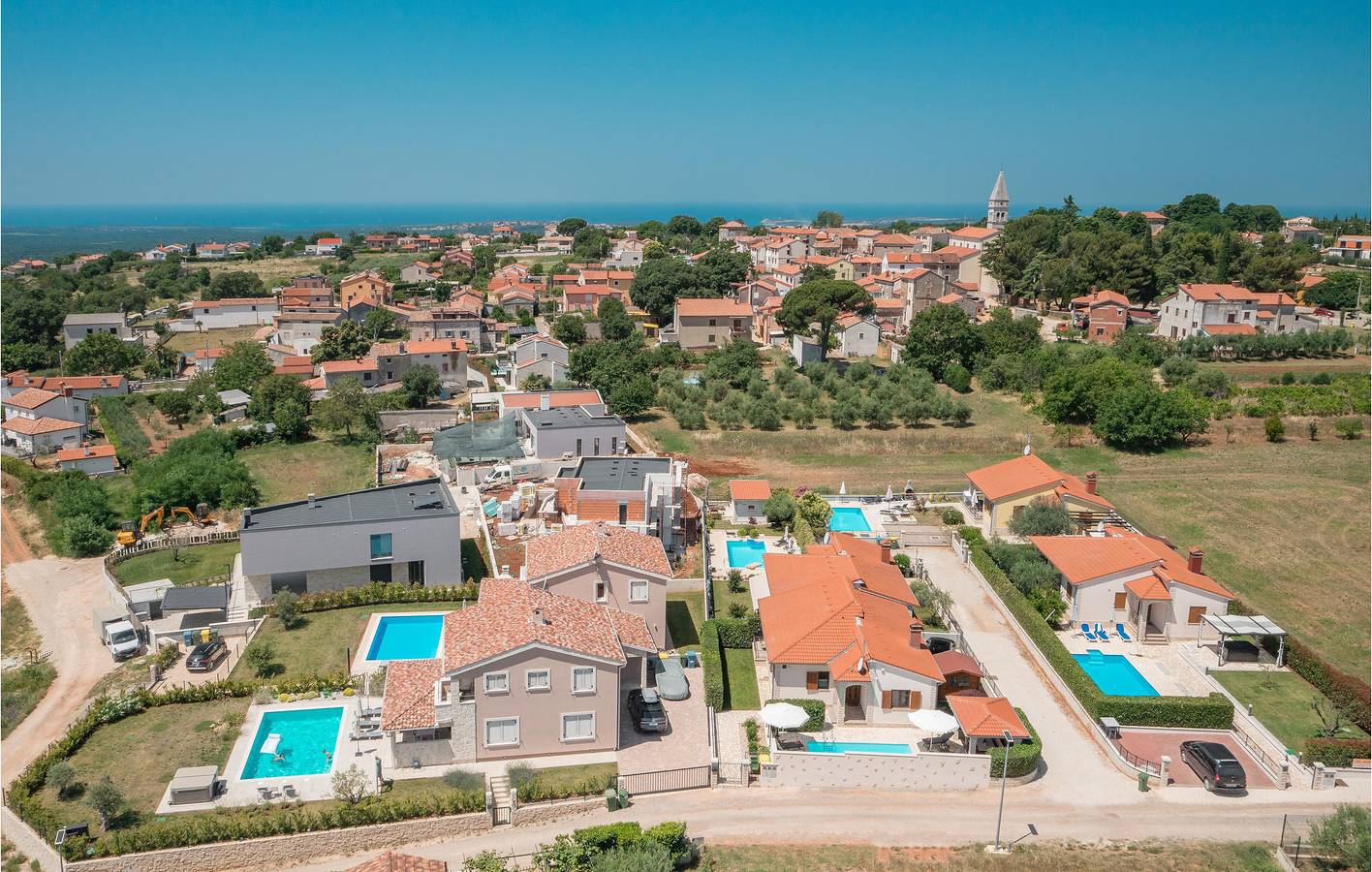 Gemütliche 1-Zimmer-Wohnung mit Pool und Terrasse in der Nähe der Restaurants und Sehenswürdigkeiten von Labinci in Kastelir, Općina Kaštelir - Labinci