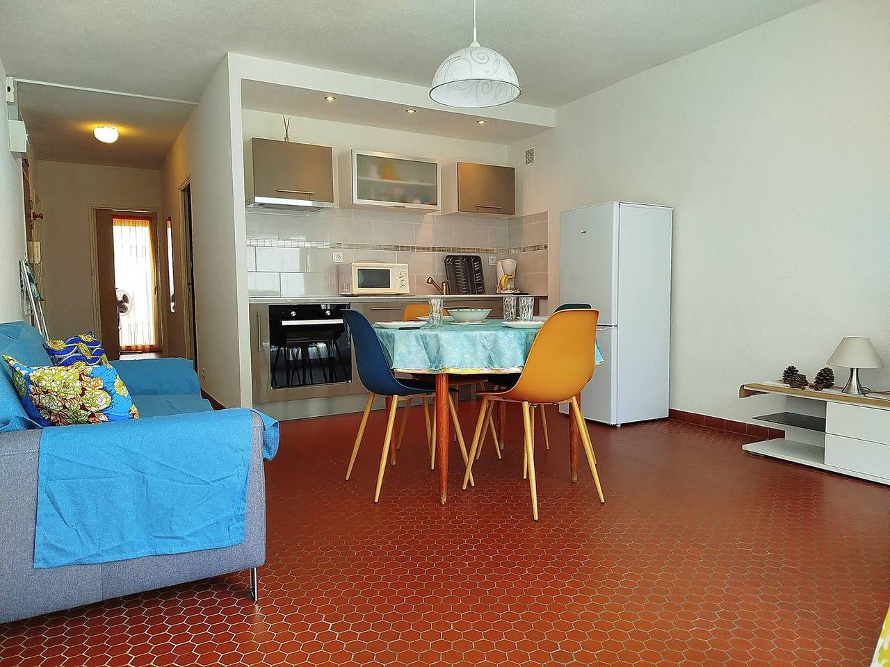 Ganze Ferienwohnung, Ferienwohnung für 4 Personen mit Terrasse in Saint-Cyprien-Plage, Saint-Cyprien