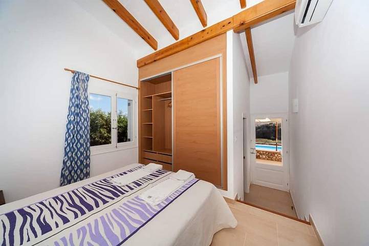 Maison en première ligne de mer avec vue panoramique sur la mer à 180 degrés in Arenal d'en Castell, Es Mercadal