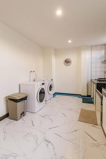 Vacation Rental for 8 Guests in Chiang Mai, Chiang Mai Province, Picture 2