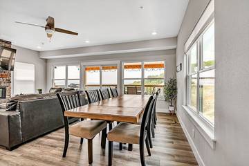 Vacation House for 14 Guests in Ozark Mountains, Table Rock Lake, Picture 1