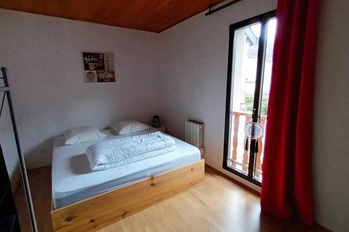 Location de vacances pour 8 personnes, avec terrasse dans Office de Tourisme de Loudenvielle - 4