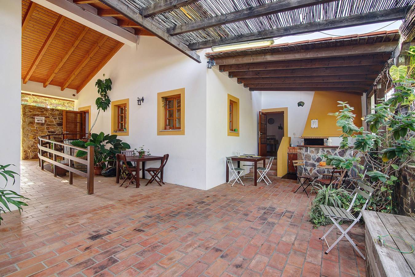 Casa de Campo Vale do Asno – Bungalow „2“ mit Gemeinschaftspool, Wlan und Klimaanlage in Altura, Parque Natural da Ria Formosa