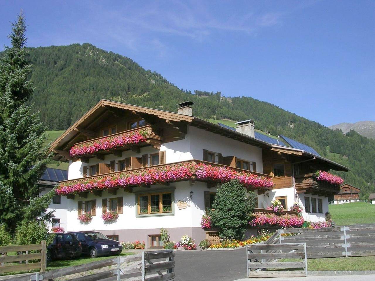 Double Room with Balcony in Kals am Großglockner, Bezirk Lienz