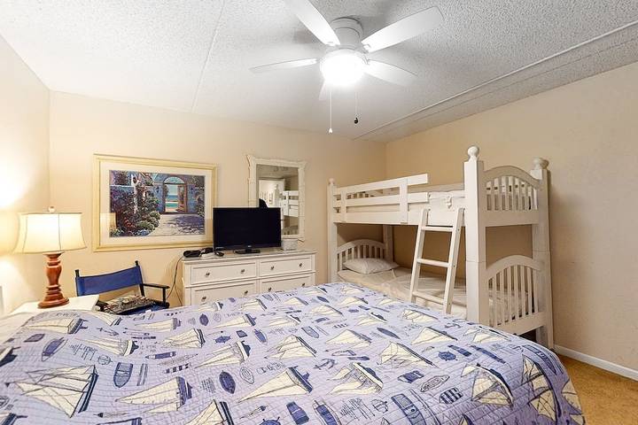 Vacation home for 6 people, with sauna and pool as well as balcony in Ocean City