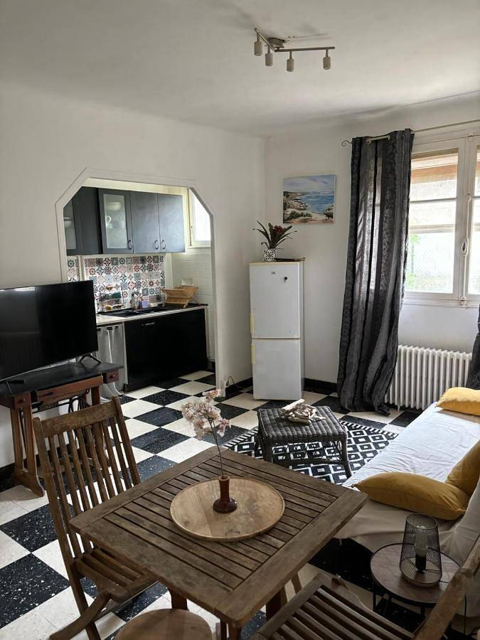 Gîte pour 4 personnes, avec terrasse à Châteauneuf-les-Martigues - 3