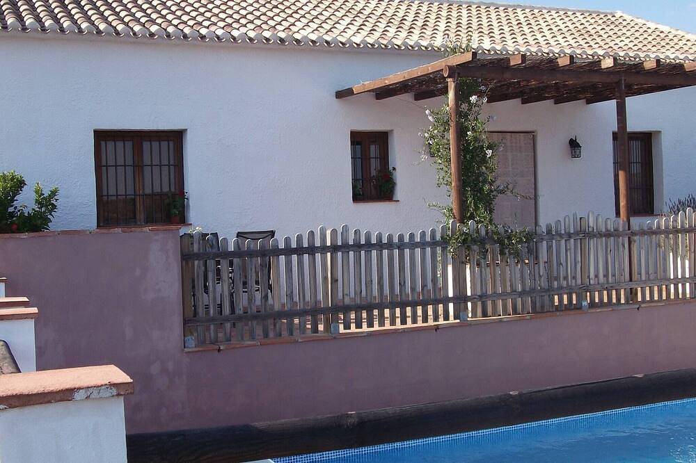 Villa en Andalucía con piscina privada in Fuentes de Cesna, Algarinejo