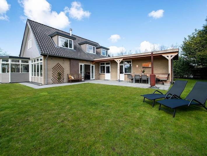 Ferienpark für 10 Personen, mit Terrasse und Garten in Kamperland
