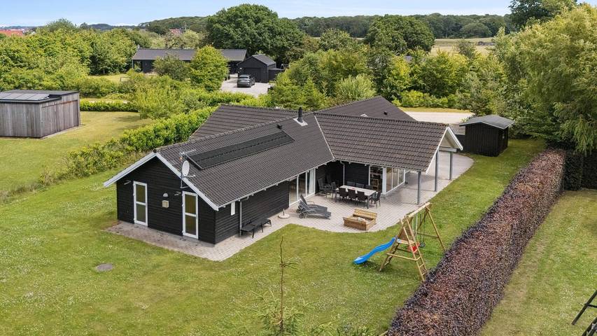 Ferienhaus für 14 Personen, mit Sauna in Ahl Strand