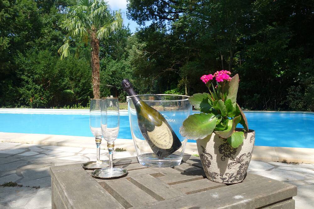 Suite Réberga in Saint-Affrique-les-Montagnes, Región de Castres