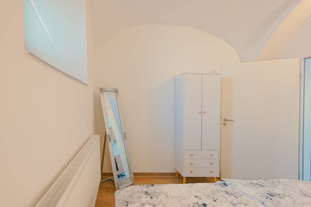 Ganze Wohnung, Denkmal-Wohnung mit 2 Schlafzimmern in Bamberg, Fränkisches Weinland