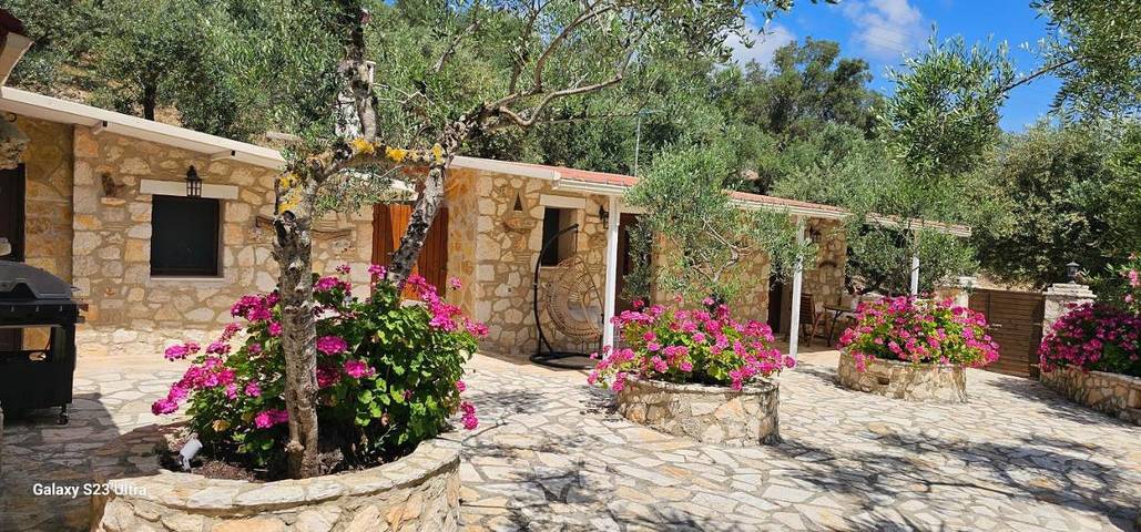 Ferienhaus für 4 Personen, mit Garten und Whirlpool